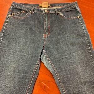 G. TTON Red Stitch Straight Leg Jeans sz 18